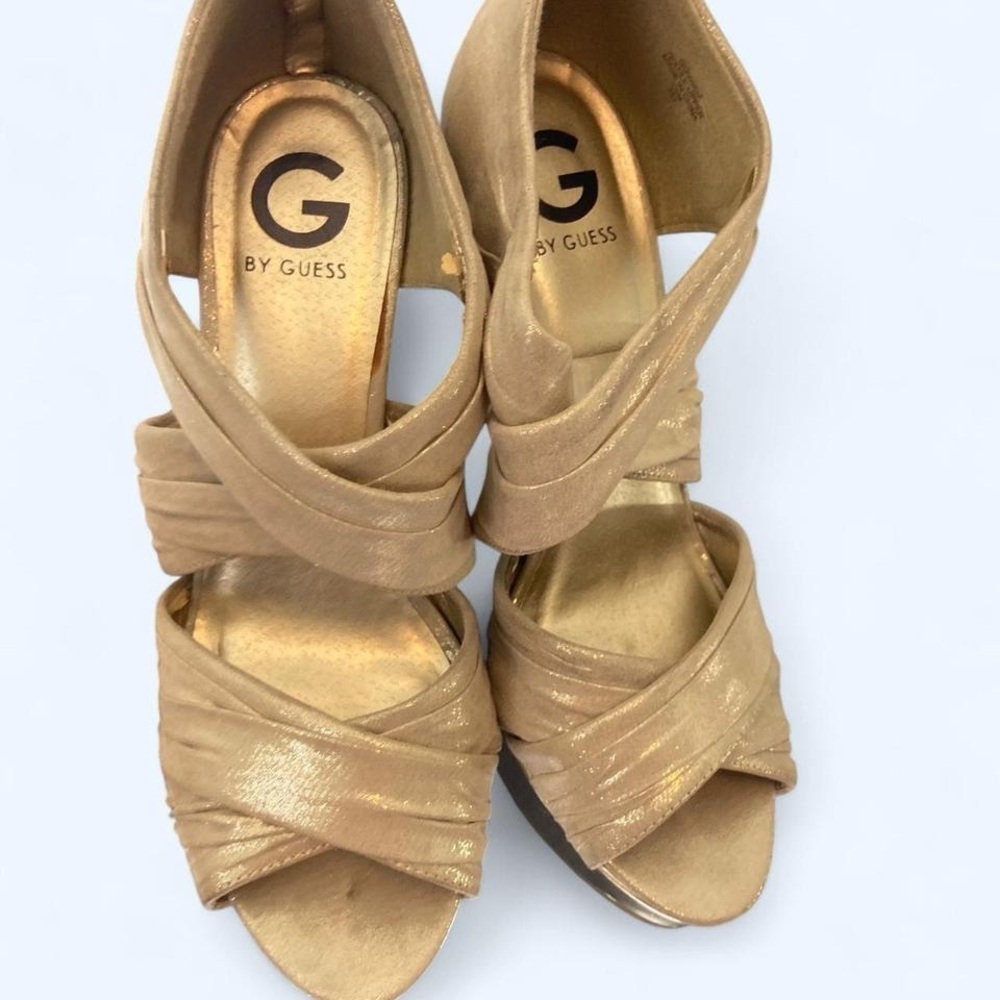 Guess Shimmering Gold Women's Heels 8 1/2